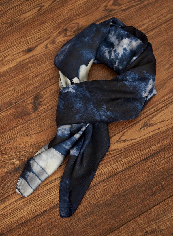 laura Abstract Wave Print Scarf