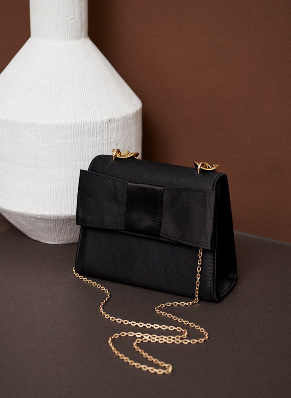 laura Chain Strap Clutch