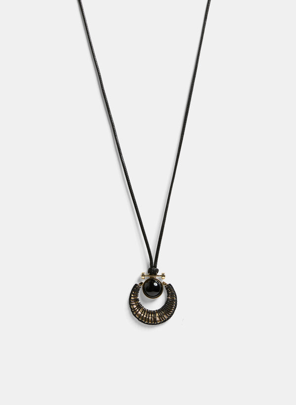 laura Circle Pendant Necklace