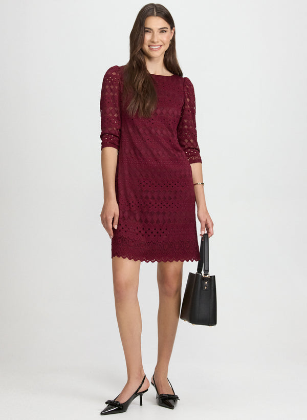 laura Fitted Lace Dress