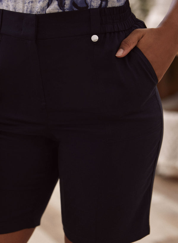 Laura Patch Pocket Tencel Shorts