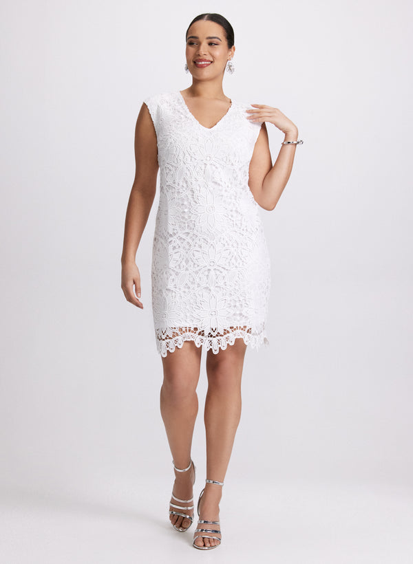 laura Scalloped Lace Dress