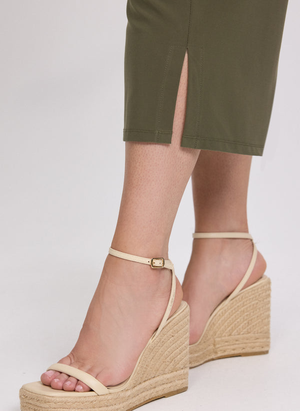 Laura Side Slit Pull-On Capris