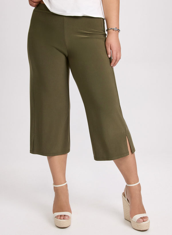 laura Side Slit Pull-On Capris