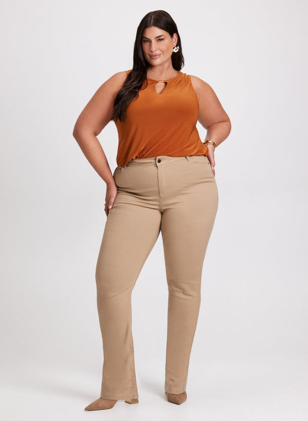 laura Sleeveless Top & Coated Jeans