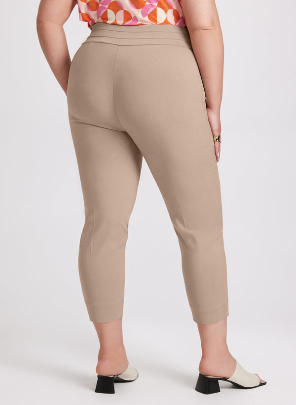 Laura Sofia Slim-Leg Pants - Short
