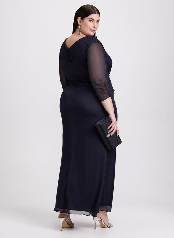 Laura Sparkling Brooch Evening Dress