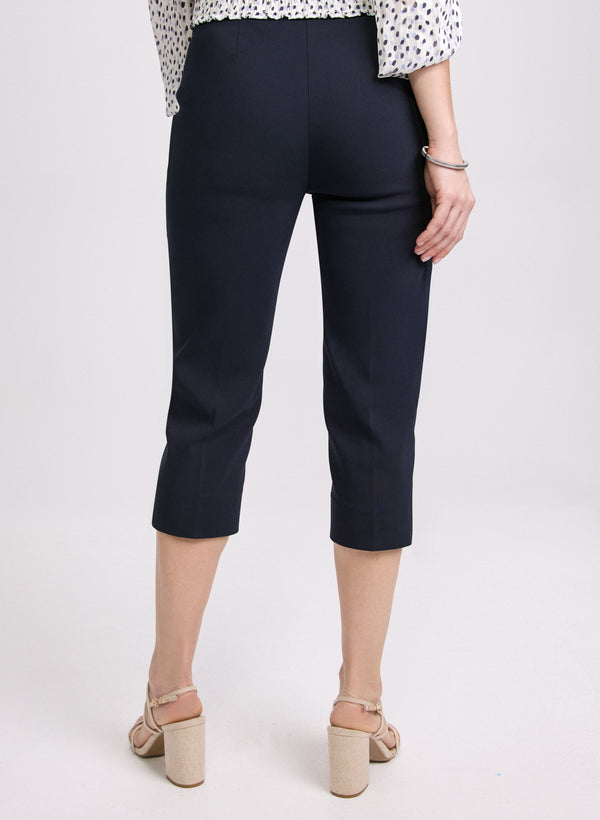 Laura Tab Detail Slim-Leg Capris